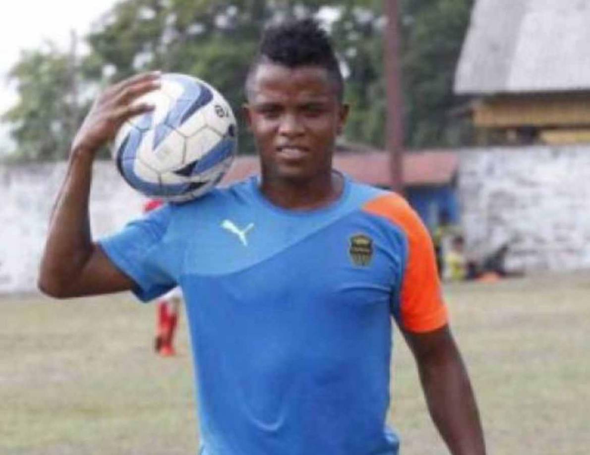 ‘Chicharito’ es el apodo con el que todos conocen a Steven Ramos y el joven sampedrano dejó bien claro que no lo llaman así por el delantero mexicano Javier Hernández, sino por su hermano, el jugador Carlos Casildo que mucho lo conocen así, ambos son hijos del exjugador nacional Erasmo ‘Chícharo’ Guerrero.