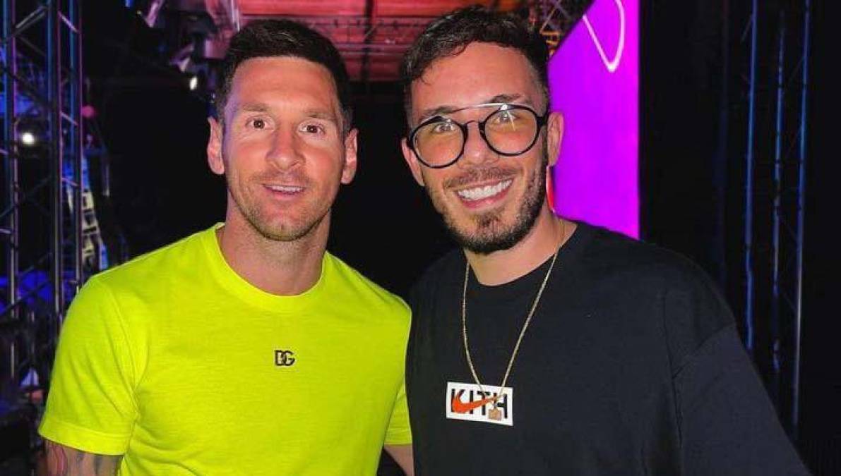 Lionel Messi dio positivo por coronavirus y las redes sociales han explotado ya que acusan a un DJ de haber “sido culpable” del contagio del astro argentino. 