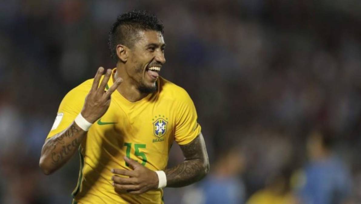 Paulinho, jugador del Guangzhou Evergrande de la Superliga China, ha dado ‘like’ en una foto de Instagram donde aparece ataviado con la equipación azulgrana. Este hecho explícita su buena predisposición en relación a fichar por el Barça. Su nombre está sonando repetidamente los últimos días como una opción de mercado real en relación al club catalán.