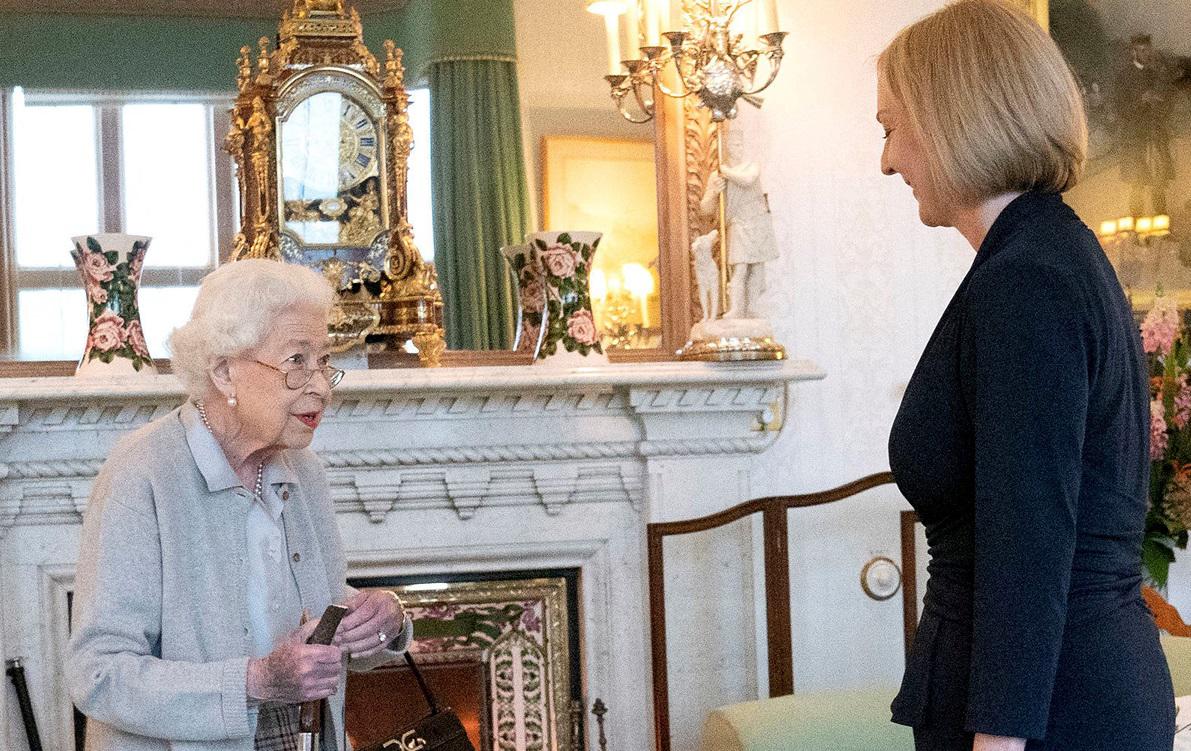 Temor por la reina Isabel II tras suspender reunión por razones médicas