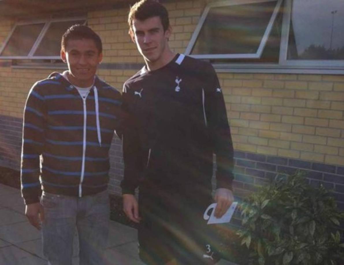 Nájar mientras estuvo con Gareth Bale, ex del Tottenham y hoy figura del Real Madrid.