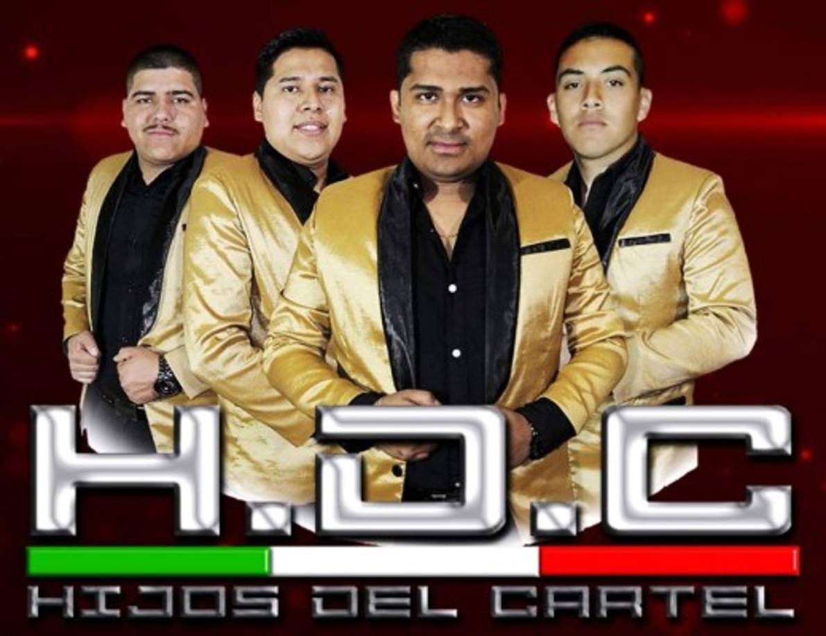 Aunque varios paramédicos llegaron a auxiliarlo, el cantante fue declarado muerto.