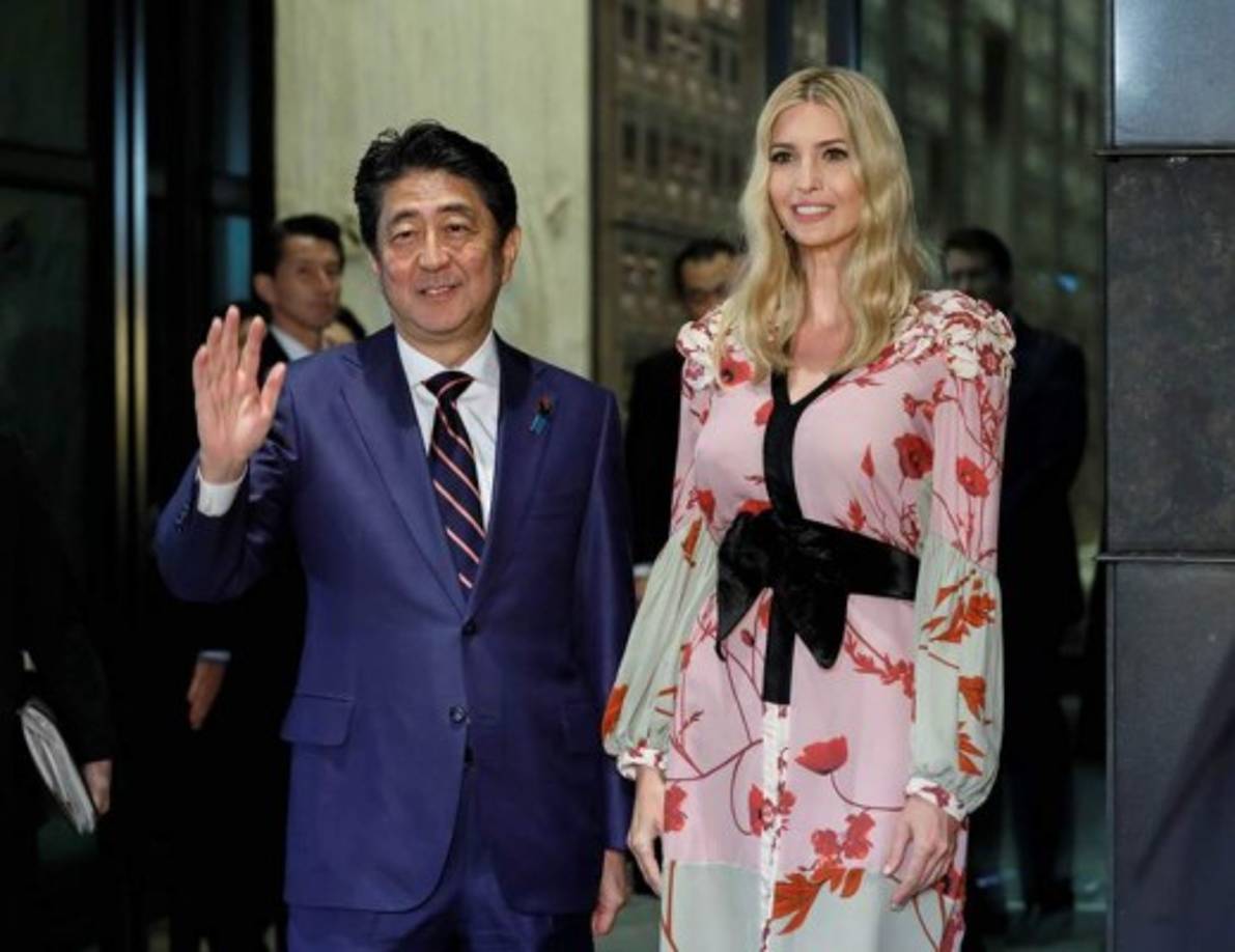 Japón. La diplomacia de Ivanka. La asesora presidencial, Ivanka Trump, se reunió con el primer ministro, Shinzo Abe.