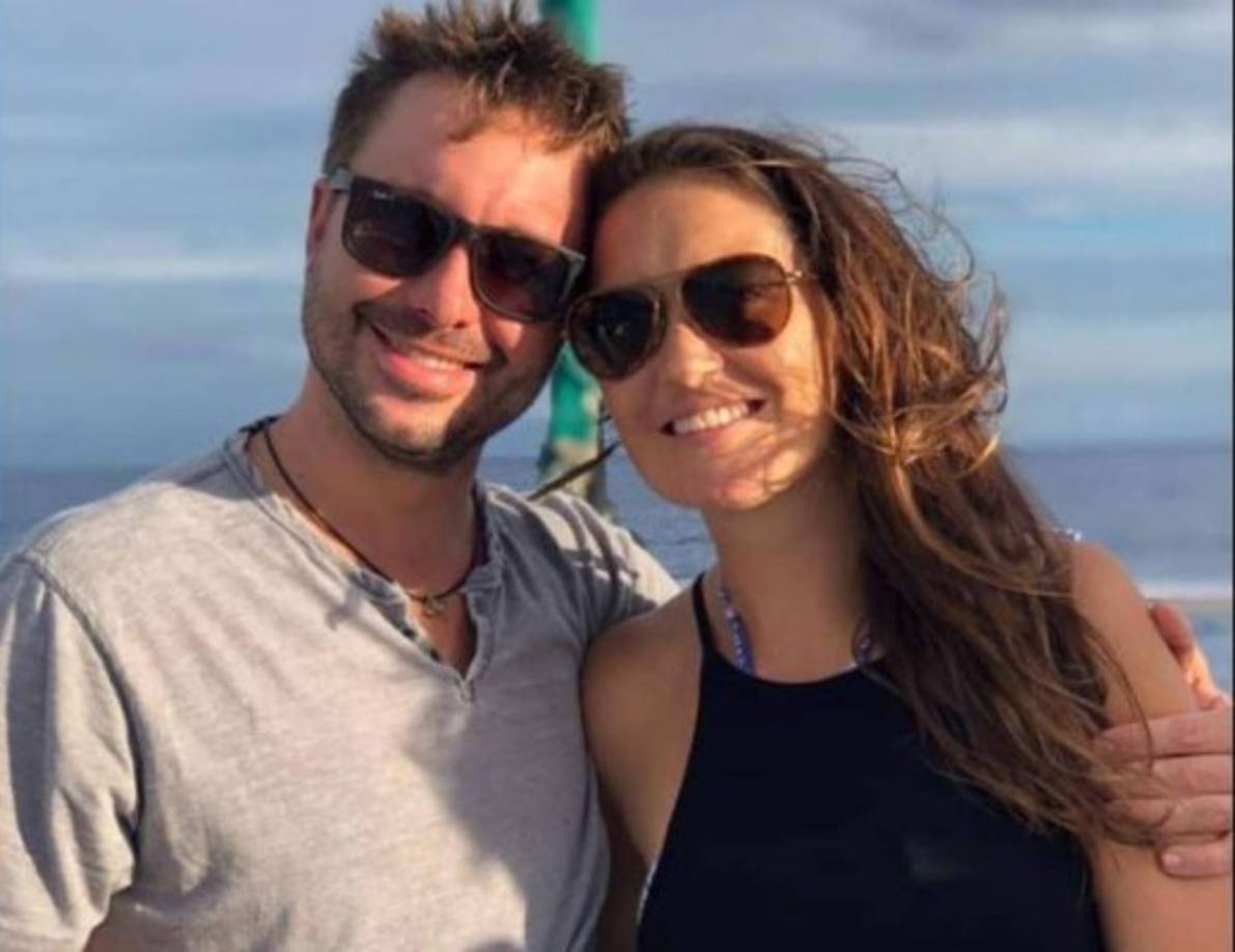 El novio de Eller fue el último en verla antes de que desapareciera. Tras dar aviso a la policía local, encontraron su auto cerca de una ruta de senderismo.