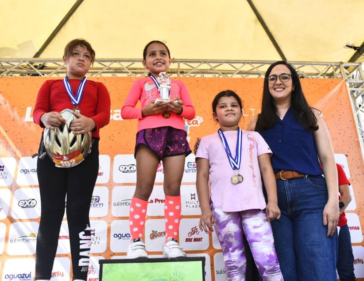 Fotos: Las premiaciones de los ganadores de la Vuelta Ciclística de LA PRENSA 2024