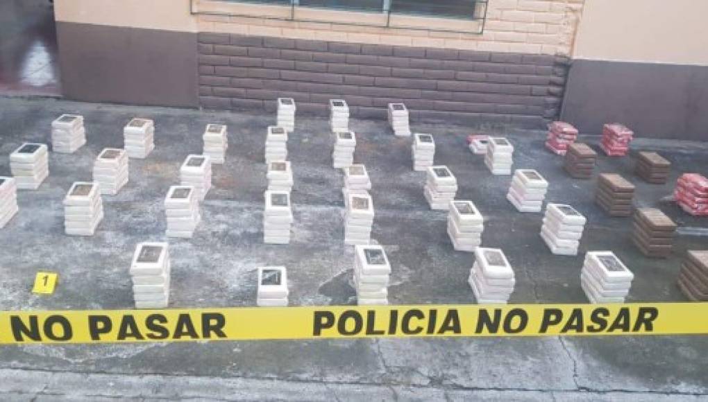 Autoridades incautan 200 kilos de cocaína en este de El Salvador