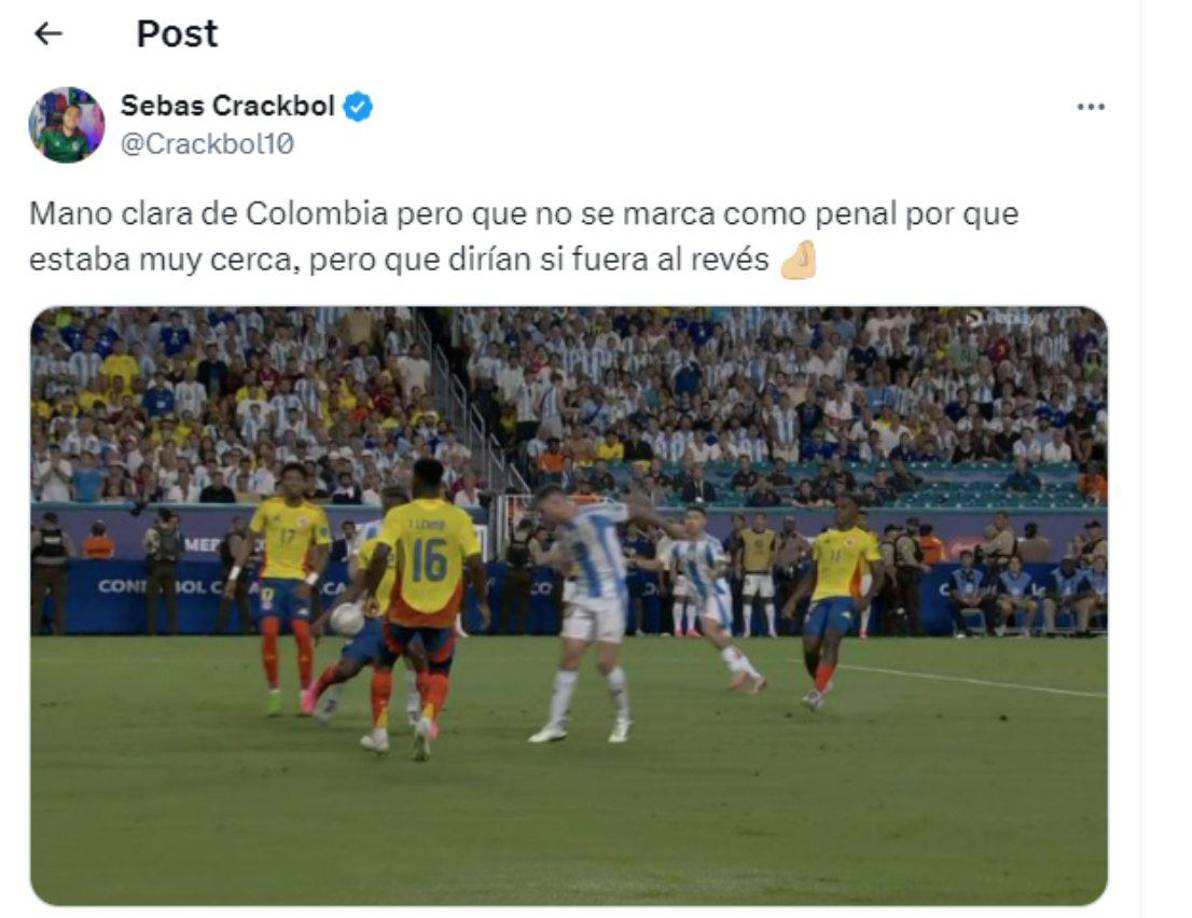 También se reclama un posible penal a favor de Argentina que no se sancionó. 