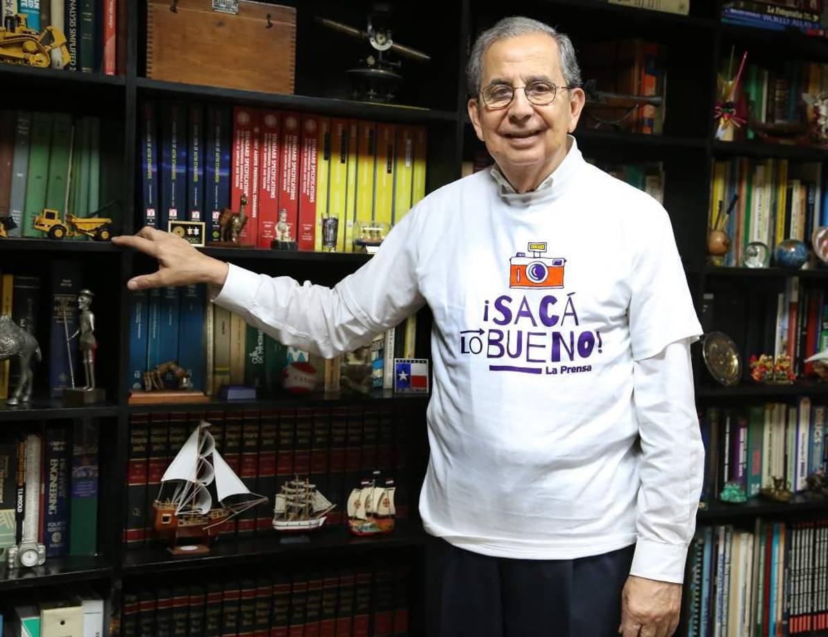 Destacó como director de más de 150 obras como “La tía de Carlos”, “Bang Bang Beirut”, “El diario de Ana Frank”, “La Dama de las Camelias”, “Tía Mame”, entre otras.