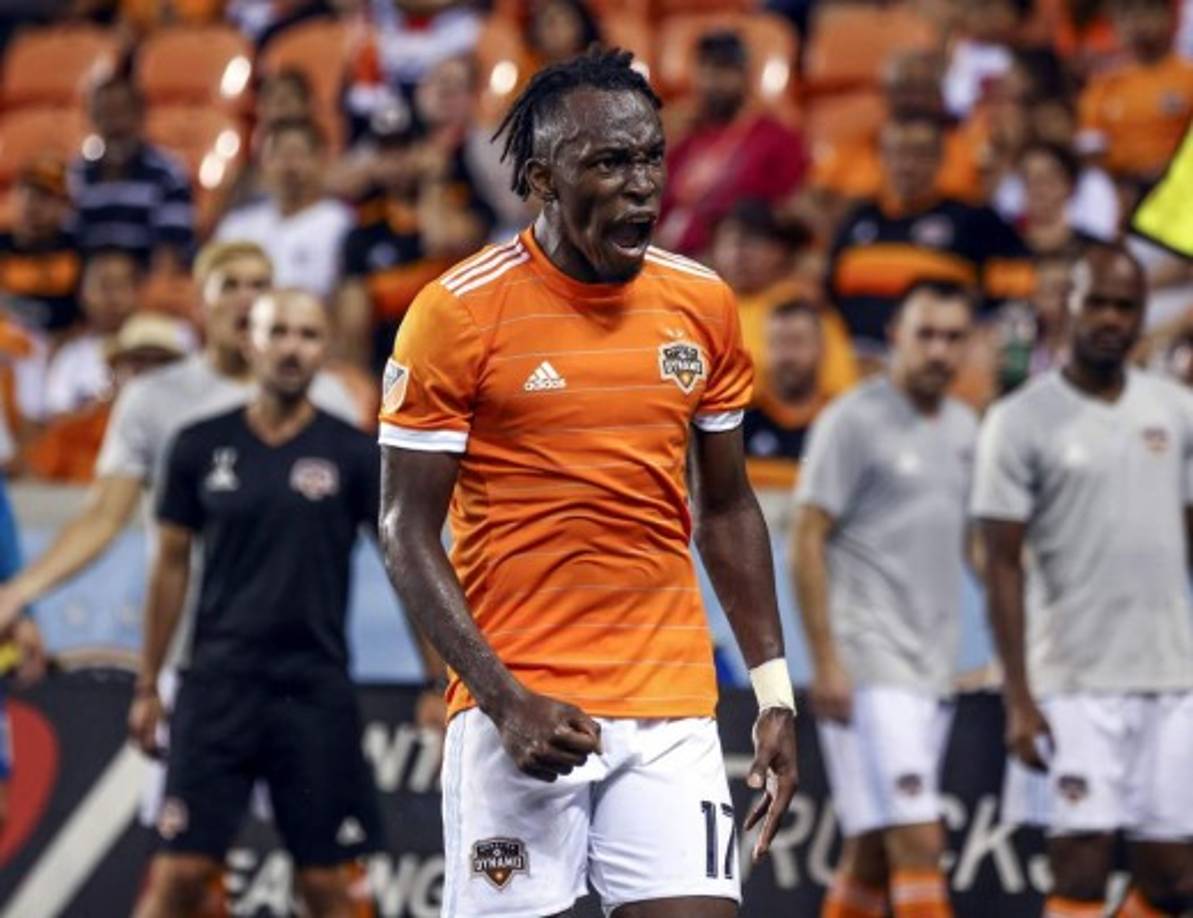 El Houston Dynamo de la MLS anunció que el delantero hondureño Alberth Elis seguirá en el club para la próxima temporada.