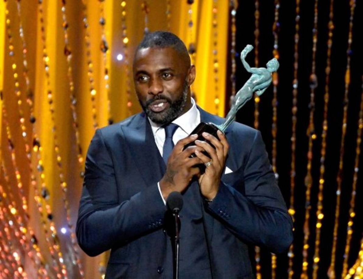 El británico Idris Elba ganó por 'Beasts of No Nation'.