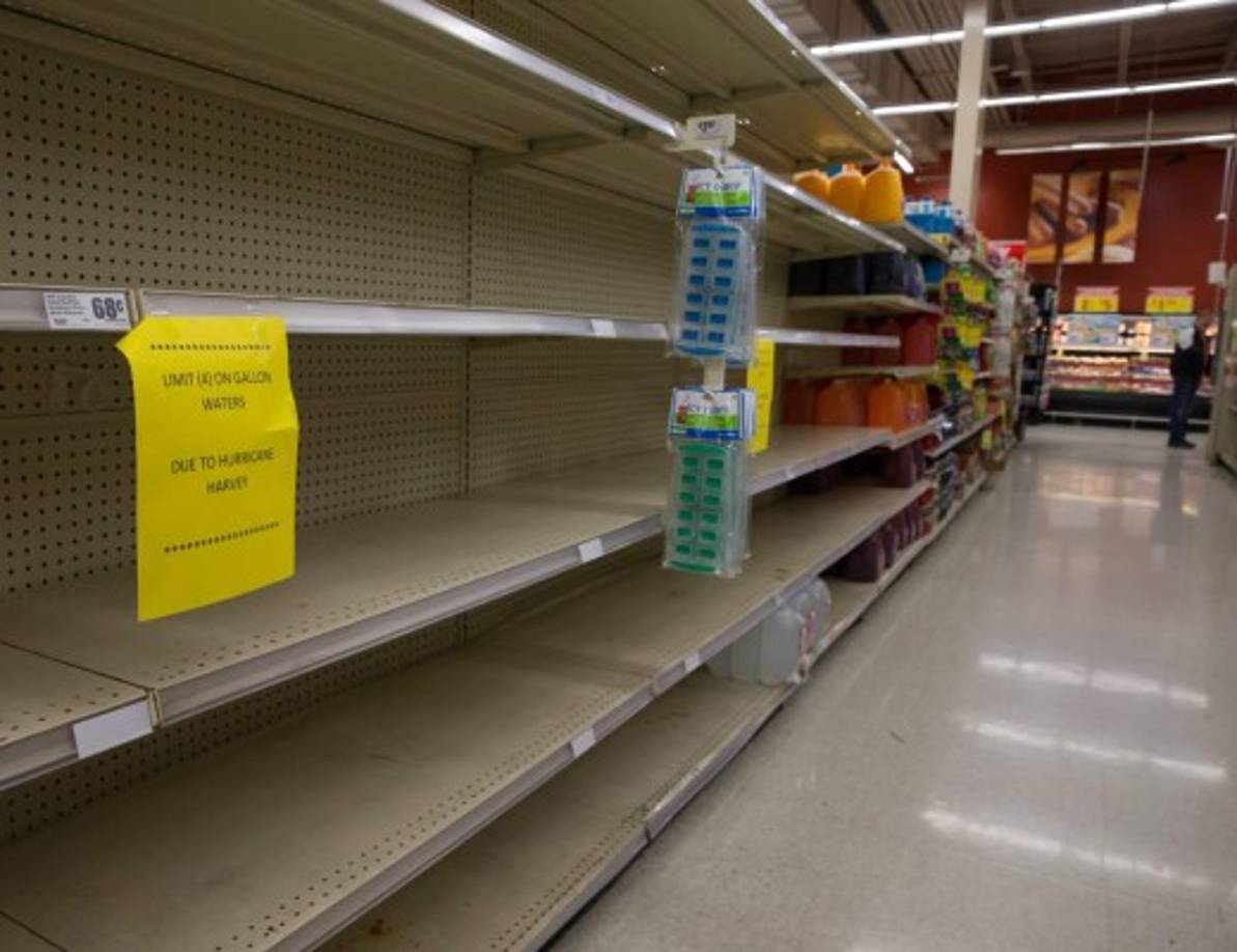 Anaqules vacíos en un supermercado de la ciudad de Austin.