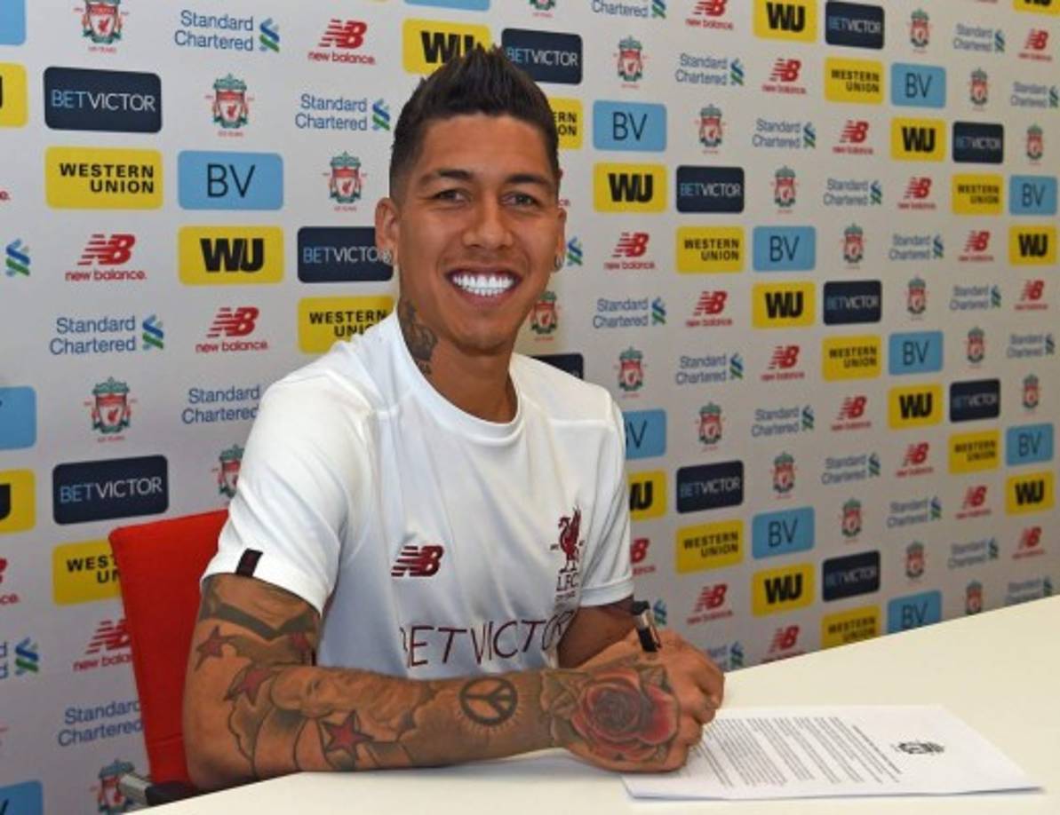 El delantero brasileño Roberto Firmino ha renovado con el Liverpool. El club no reveló hasta que año.