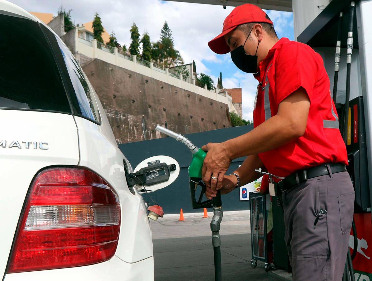 Burócratas redujeron entre un 14% y 19% el consumo de combustibles