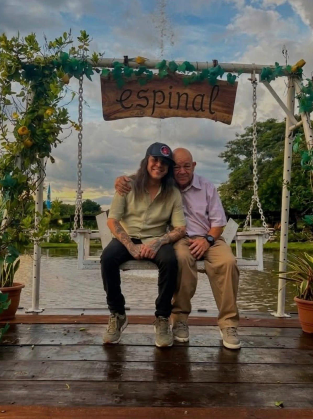 Famosos hondureños celebran el Día del Padre con emotivas publicaciones