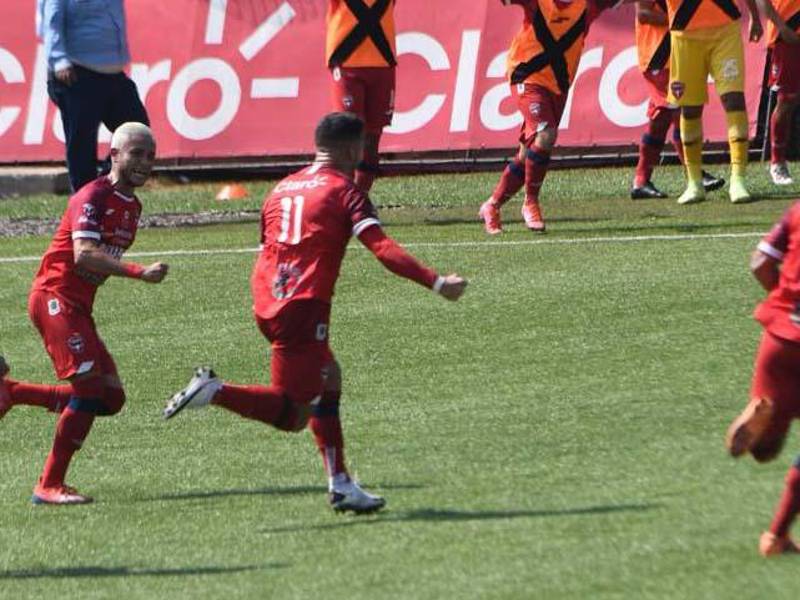 Matías Rotondi, ex del Honduras Progreso, es la figura del Malacateco y se hizo presente en el marcador con un espectacular gol.