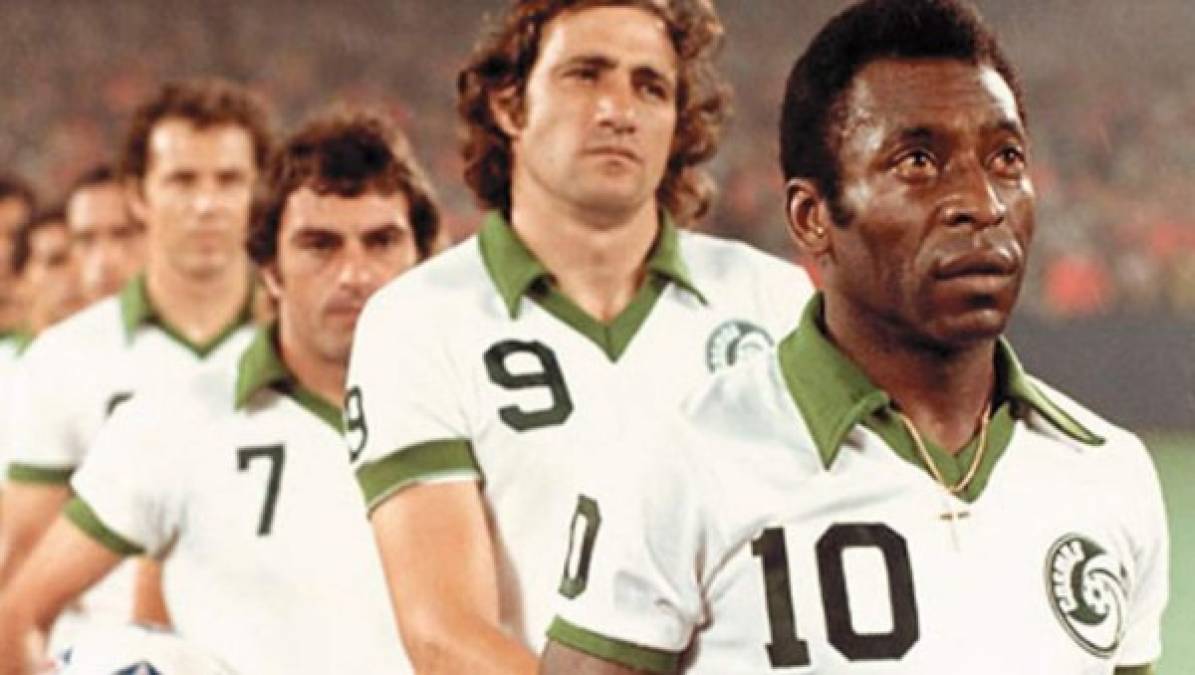 New York Cosmos: Por supuesto que es conocido por ser el equuipo en el que jugó Pelé y también Franz Beckenbauer, en un intento de popularizar el futbol en Estados Unidos. La North American Soccer League (NASL) no logró su objetivo y desapareció junto con el club neoyorquino.