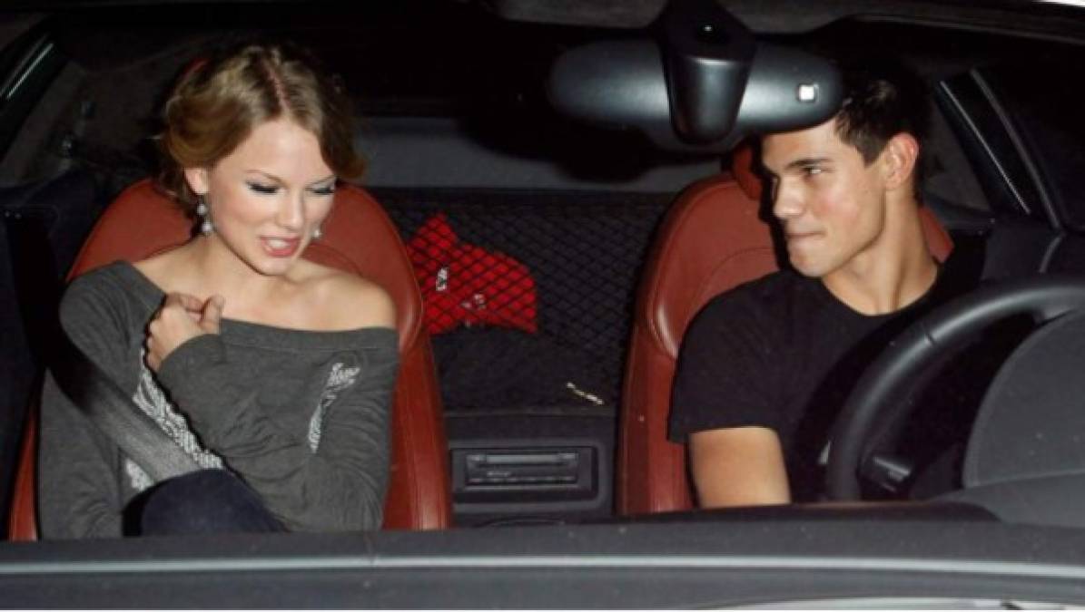2010. El actor Taylor Lautner la dejó para centrarse en su carrera.