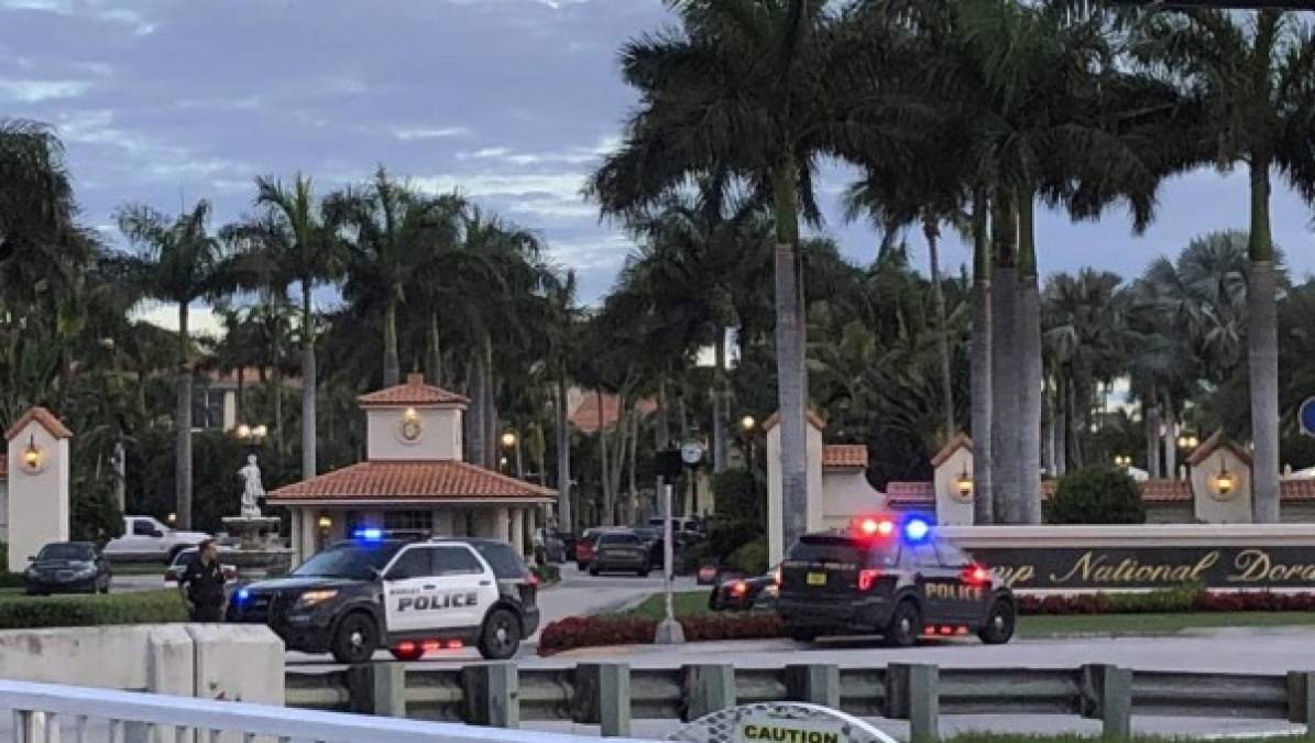 El Servicio Secreto de Estados Unidos ha reforzado la seguridad de la denominada Casa Blanca de invierno de Donald Trump, el exclusivo resort de Mar a Lago, Florida, donde el mandatario estadounidense y su familia pasaron las fiestas de fin de año luego de que autoridades iraníes amenazaran con atacar las propiedades del magnate en EEUU para vengar el asesinato del general iraní Qasem Soleimani.