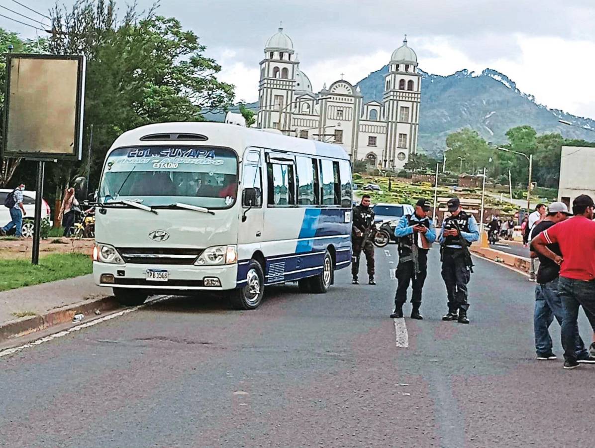 Sicarios acribillan a conductor de rapidito en Tegucigalpa