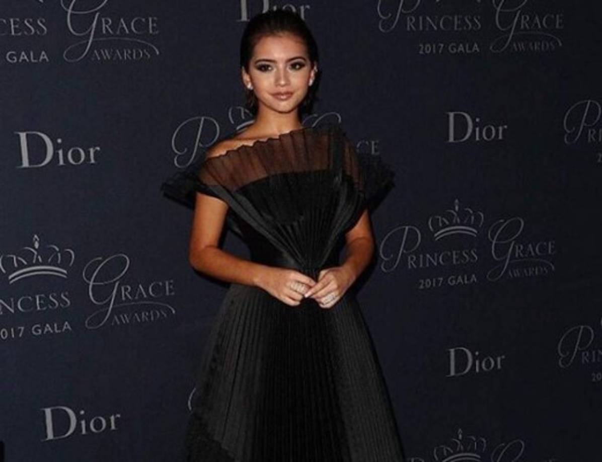 Es una joven independientes y maduras dentro del cuerpo de adolescentes.