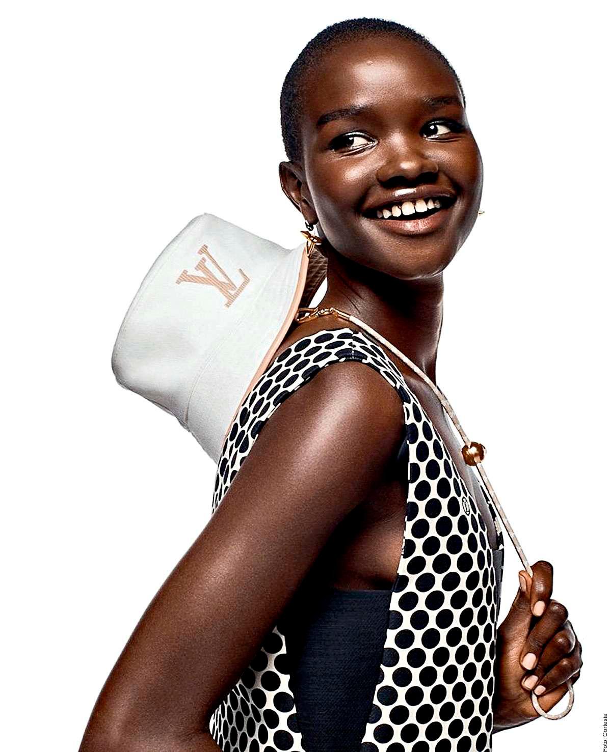 Lunares, así se luce esta tendencia este verano