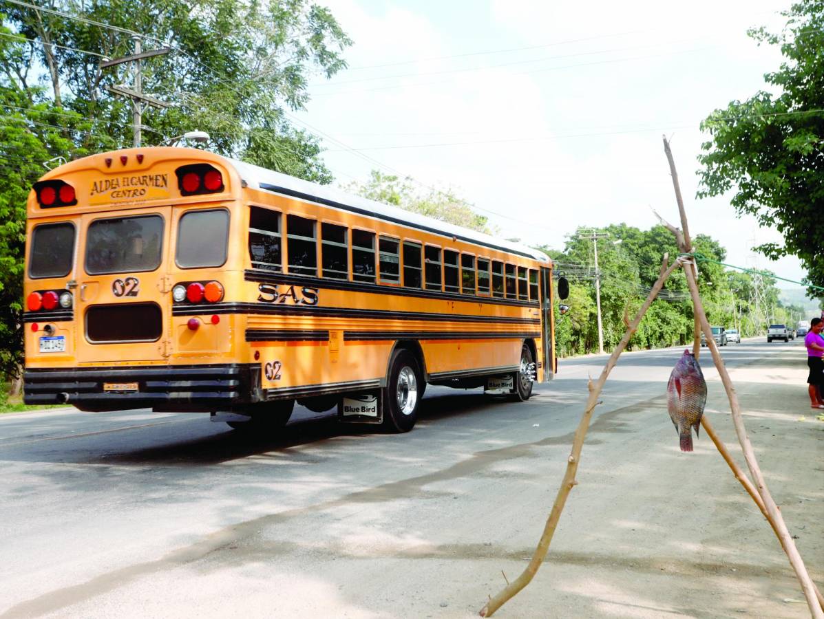 Mientras que en el sector El Carmen el congestionamiento que se vive es un verdadero dolor de cabeza.