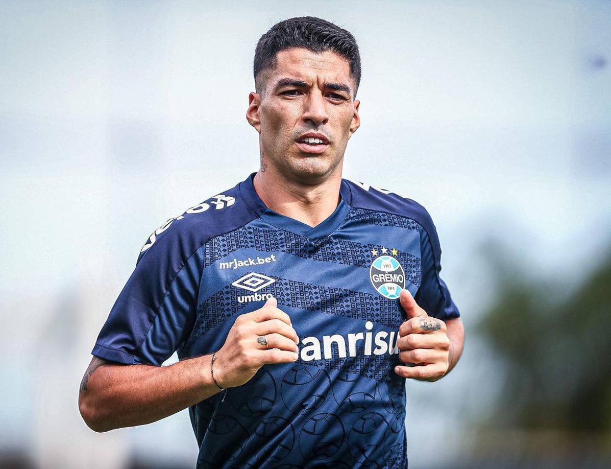 “Mi sentimiento me dijo que tenía que ir al Atlético de Madrid y me dio la revancha de mostrar en La Liga que Suárez todavía estaba vigente”, sentenció el goleador histórico de la selección uruguaya.