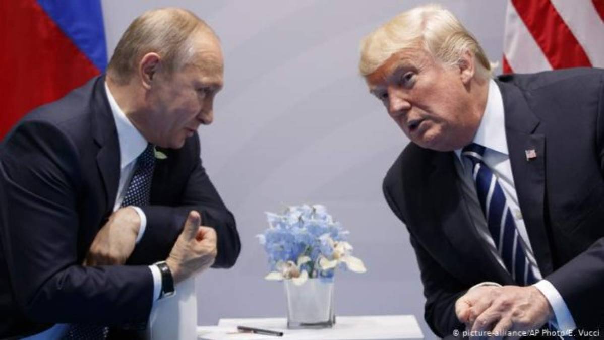 Putin había felicitado a Donald Trump por su victoria en 2016 un poco más de un hora después de que las proyecciones de los medios estadounidenses lo dieran ganador. Peskov dijo que en 'aquella época no hubo cuestionamiento judicial' del resultado.