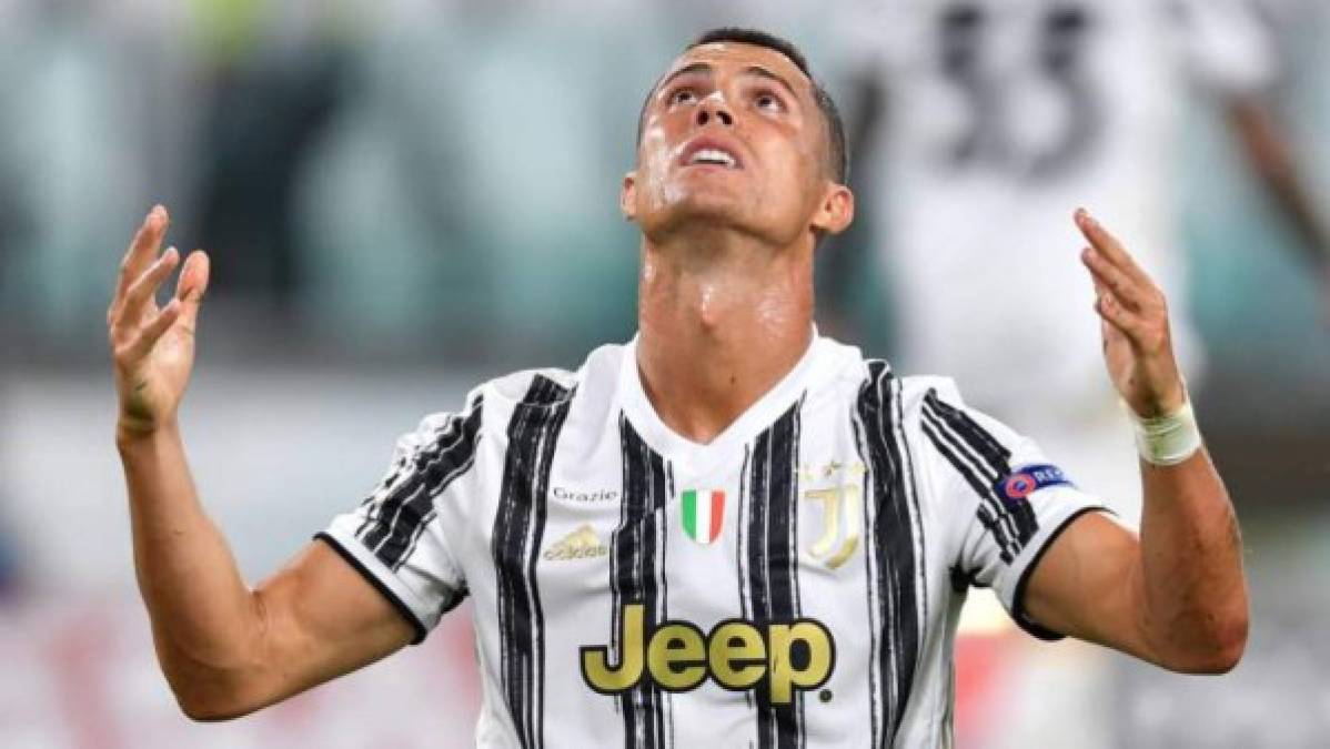 Bombazo. El delantero portugués Cristiano Ronaldo podría tener los días contados en la Juventus de Turín. En 'Foot Mercato' aseguran que su agente estaría negociando con el PSG su posible llegada al conjunto parisino de cara a la próxima campaña.<br/>