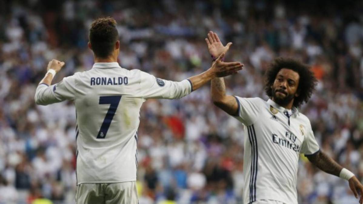 El diario 'AS' y el canal 'Gol' aseguran que Cristiano Ronaldo está intentando convencer a Marcelo de que se vaya con él a la Juventus. El portugués insiste en que lo quiere de compañero suyo en Italia. Consecuencia de su situación en el Bernabéu, el lateral brasileño se lo estaría pensando.