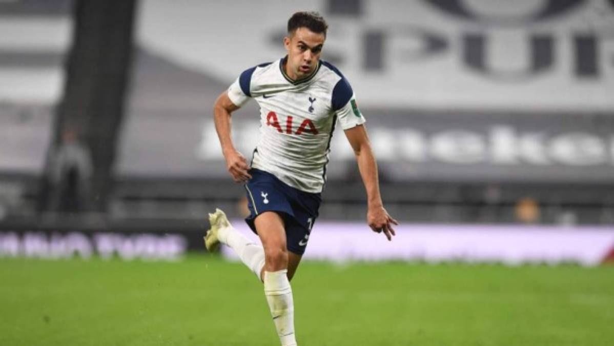 Sergio Reguilón: El lateral por la banda izquierda podría volver al Real Madrid como reemplazo de Marcelo. Actualmente está cedido a préstamo en el Tottenham.