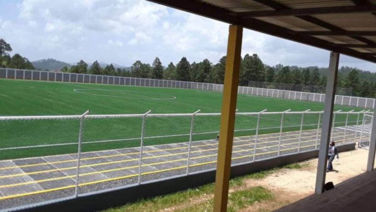 Esta cancha se encuentra ubicada en Campamento, Olancho.