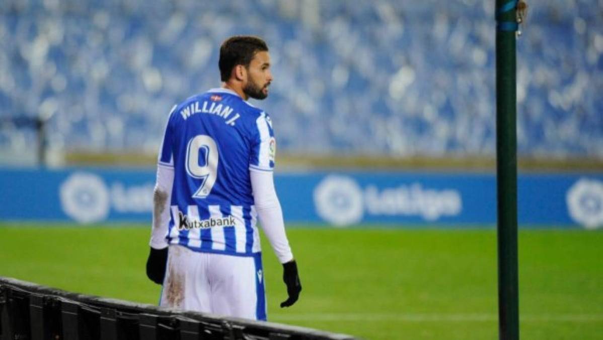 Willian José: Medios informan que el delantero hispano-brasileño podría llegar a la Juventus. Según el medio italiano ‘Tuttosport’, la Juventus quiere reforzar su ataque con un cuarto delantero, siendo el delantero de la Real Sociedad una de sus opciones.