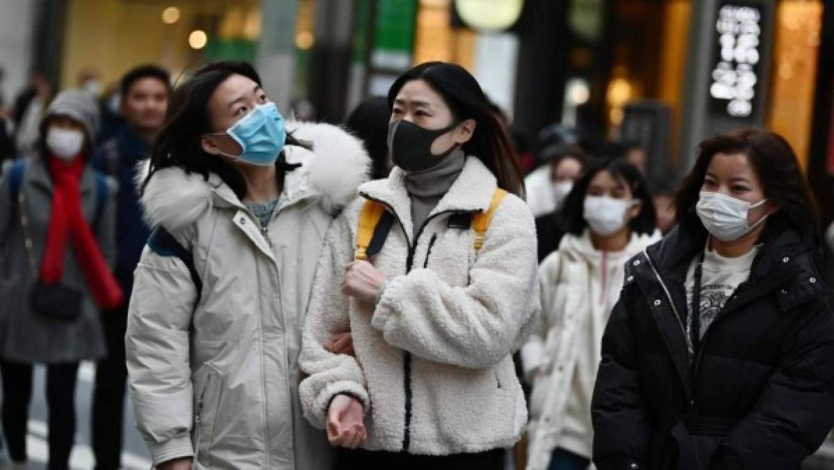 5. Japón: Cuatro casos confirmados. El primer paciente es un hombre de unos 30 años que tuvo que ser hospitalizado el 10 de enero debido a fiebre elevada y otros síntomas. Acababa de pasar unos días en Wuhan.<br/><br/>Tres habitantes de Wuhan que se encontraban en Japón también dieron positivo en las pruebas.