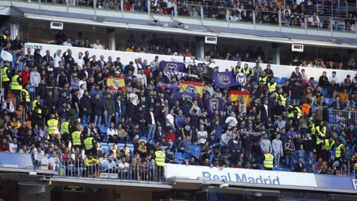 El Santiago Bernabéu volvió a contar con la presencia en sus gradas de los Ultras Sur. Unos 60 miembros que aprovecharon el partido de Copa del Rey, donde se liberan más localidades a la venta, para acceder al estadio, donde desde hace ya cuatro temporadas no pueden acceder de manera colectiva. Los ultras estuvieron custodiados en todo momento por un buen número de miembros de seguridad del club y vieron cómo el resto de la grada les silbaba cada vez que entonaban cánticos en los que reivindicaban el regreso de Ultras Sur al estadio.