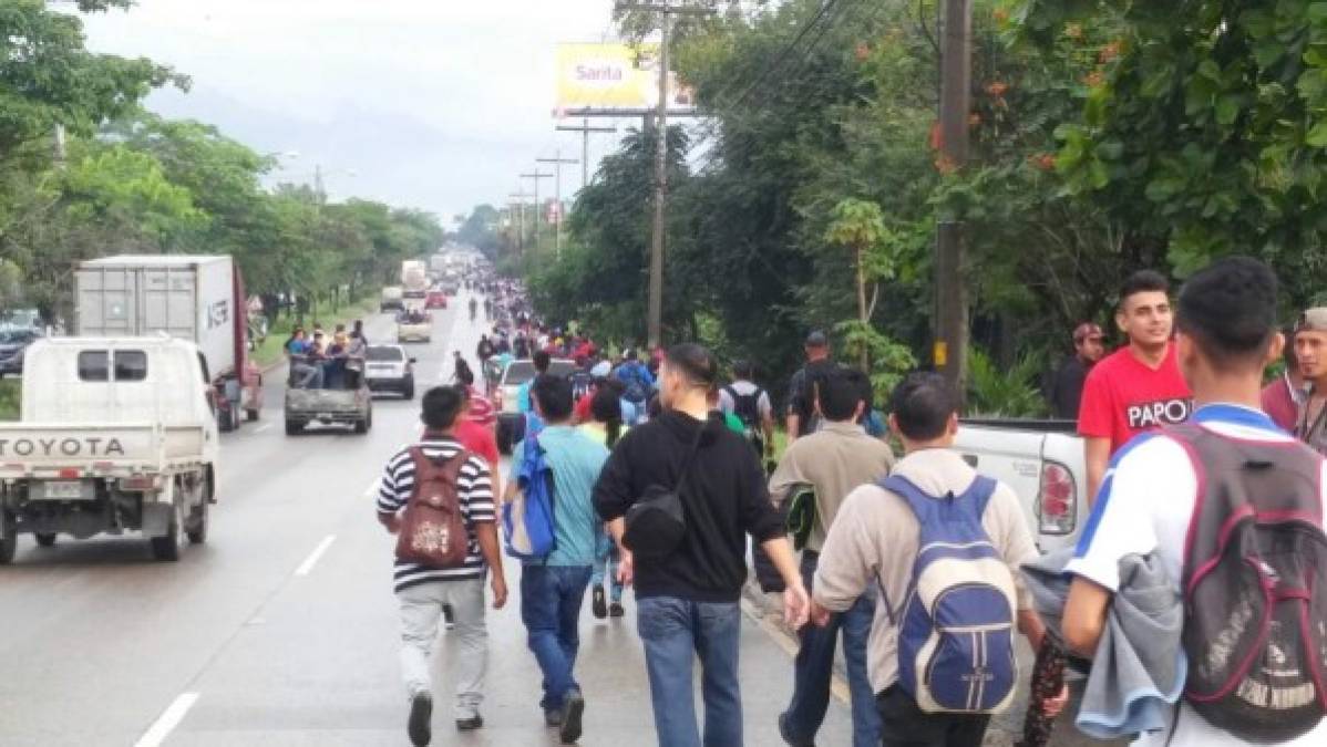 Caos por protesta de conductores de rapiditos en San Pedro Sula