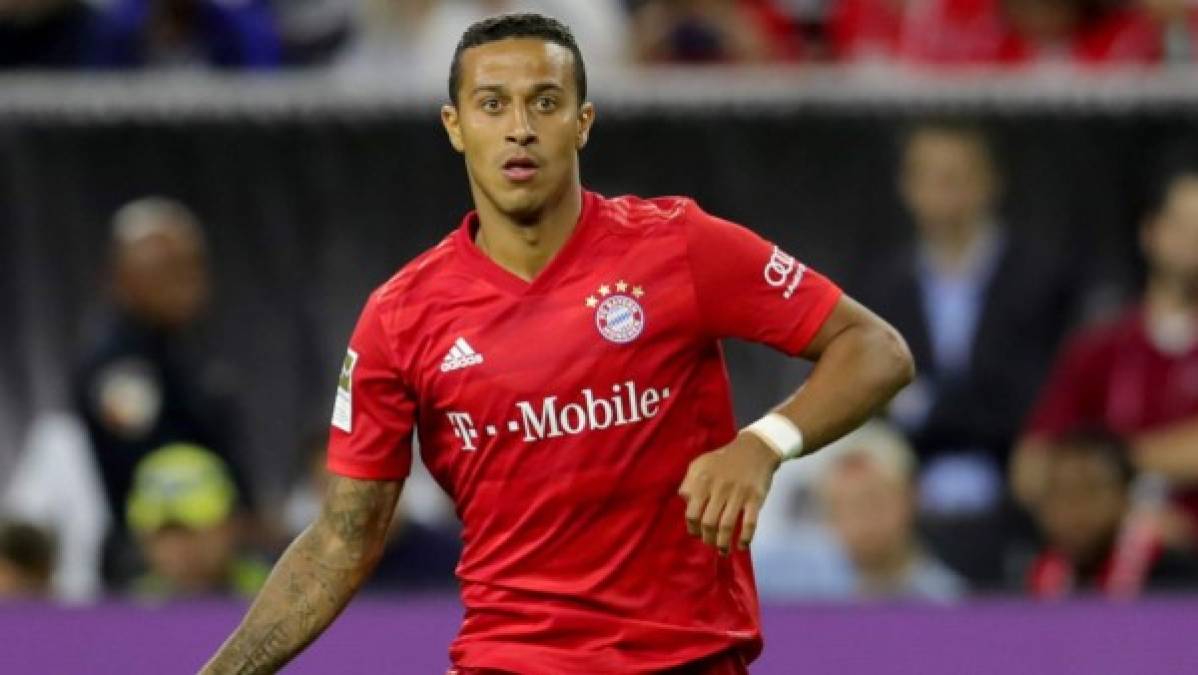 El Bayern Múnich permitiría la marcha del español Thiago Alcántara a cambio de 30 millones de euros, según informaciones de la revista alemana Sport Bild. El presidente del Consejo Directivo, Karlheinz Rummenigge, dijo recientemente que todo indicaba que Thiago quería asumir un reto en un equipo distinto al de Baviera.