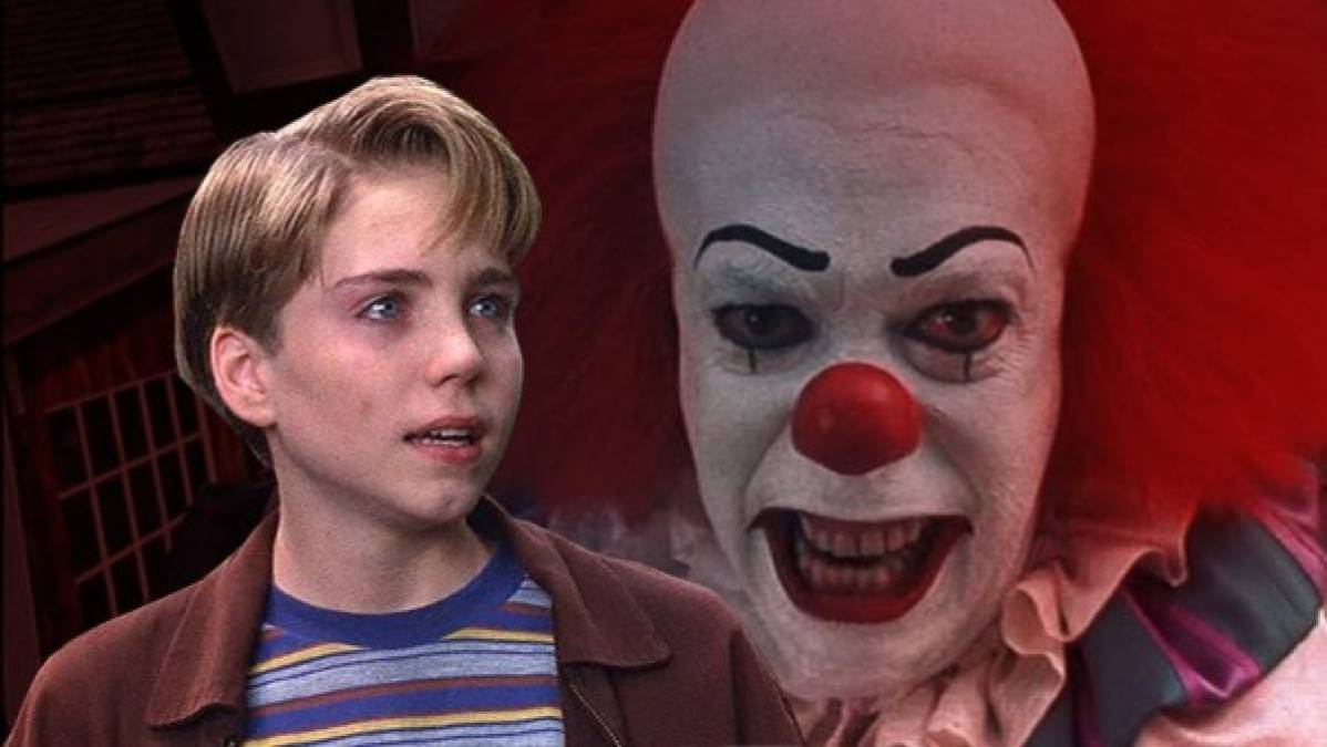 Jonathan Brandis: Este joven actor es recordado por aparecer en la película de terror It (Eso) en 1990. El consumo de drogas lo llevo a que se suicidara en 2007, a los 27 años de edad.<br/>