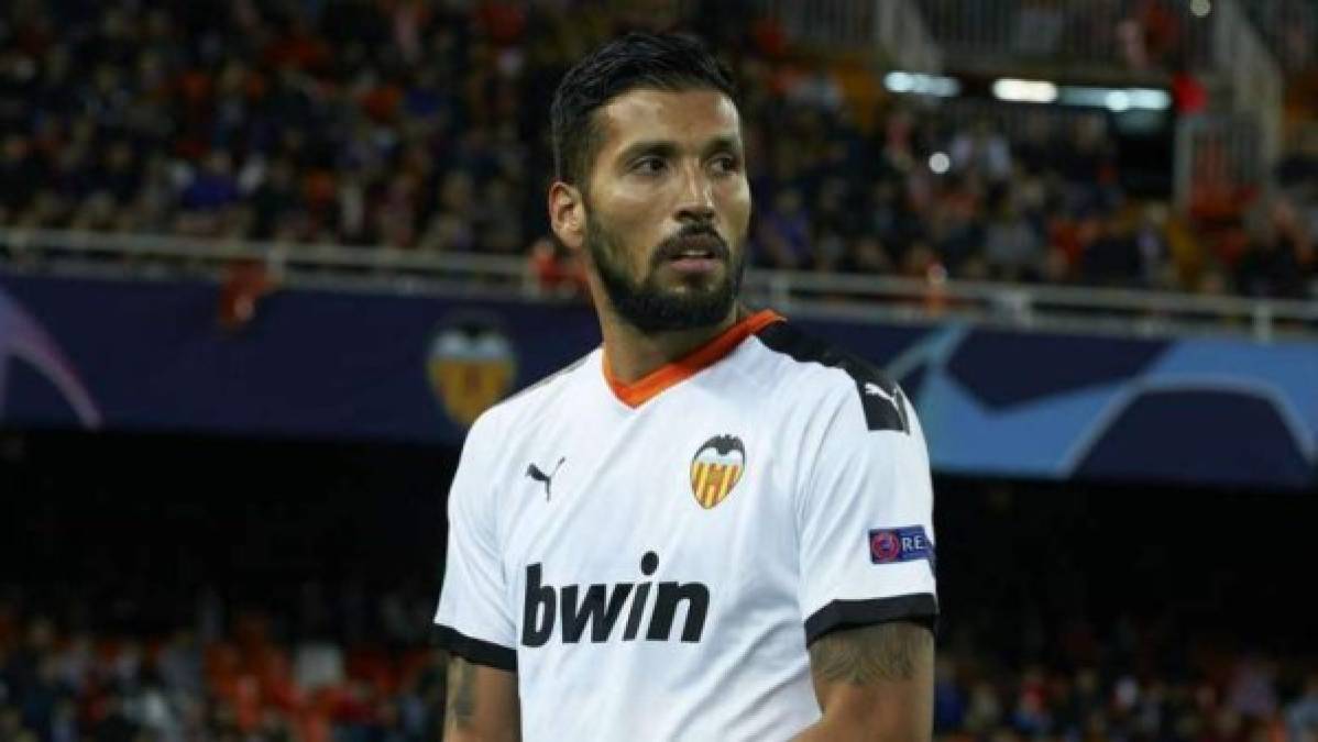 El defensor argentino Ezequiel Garay podría volver a la Liga de España ya que se menciona que el Gefate lo pretende de cara a la próxima campaña. Foto AFP.