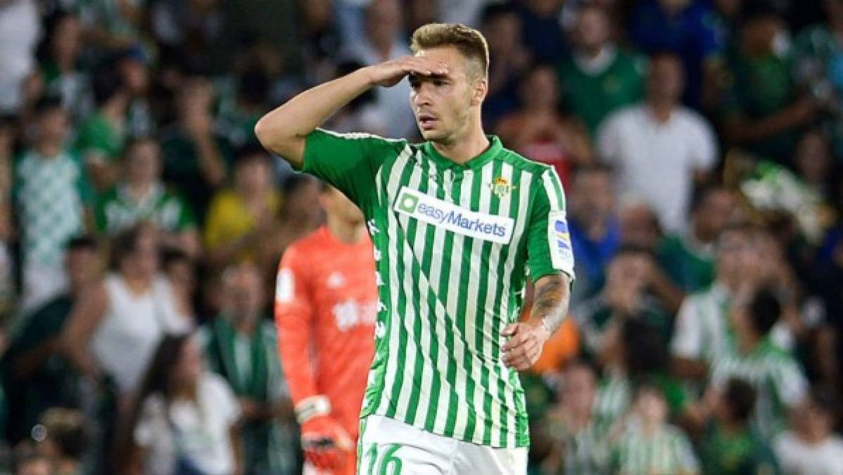 Loren Morón: Joven delantero español de 26 años de edad que milita en el Real Betis .