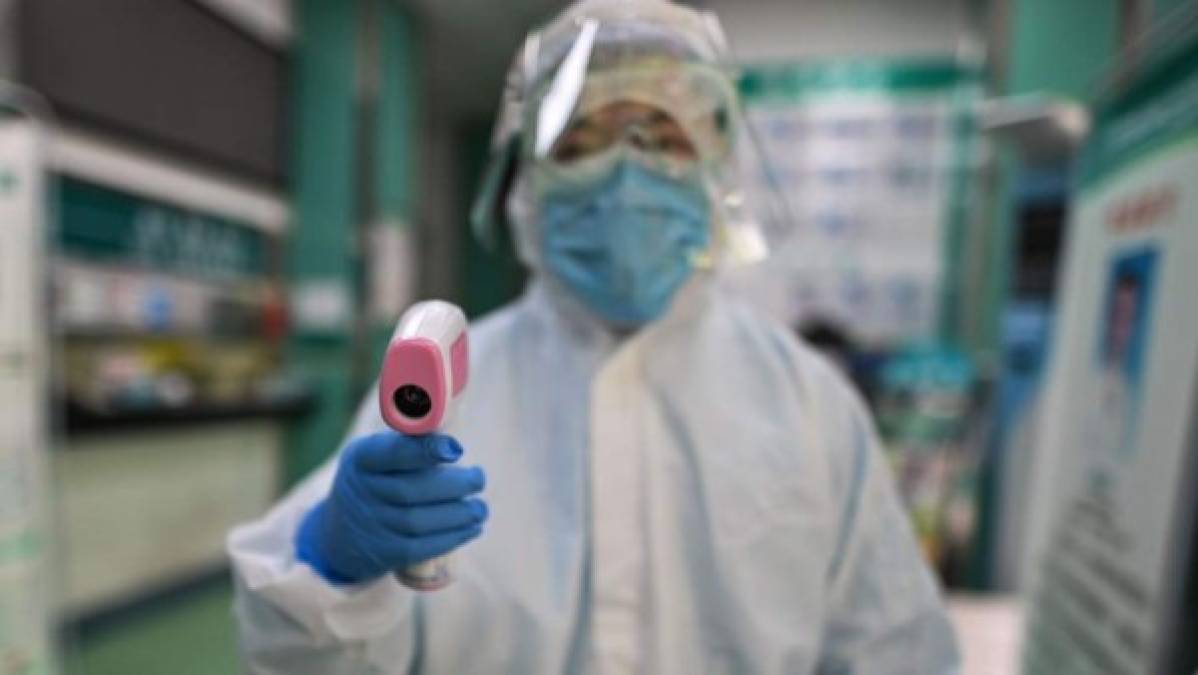 En todo el mundo, más de 2 millones de personas se han infectado y unos 160,000 han muerto por el virus, de acuerdo a la Universidad Johns Hopkins.