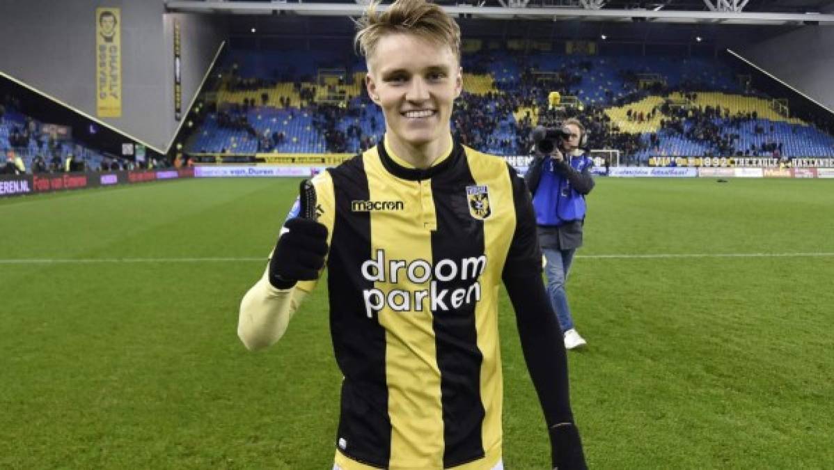 El Ajax ha asumido que no podrá hacerse con los servicios del jugador madridista Martin Odegaard después de que el Bayer Leverkusen haya mostrado interés por el noruego, según publicaron varios medios holandeses.