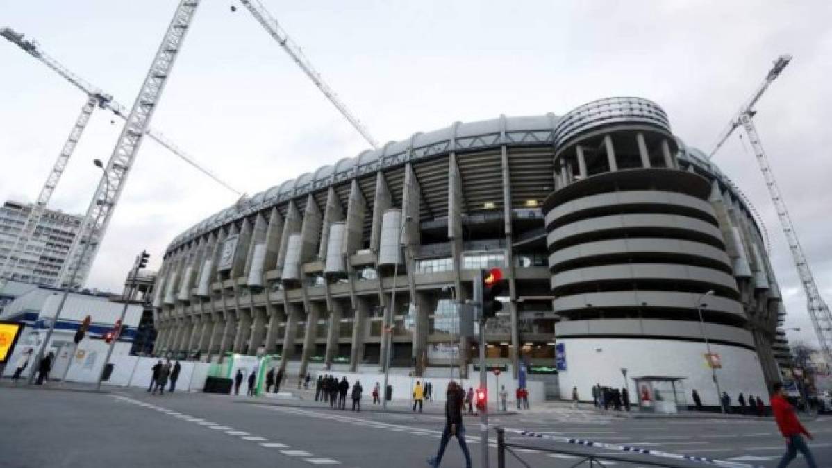 'Gracias al Real Madrid por su importantísima aportación para hacer frente al coronavirus y ayudarnos a salvar vidas. He cerrado con su presidente Florentino Pérez una gran donación en materia sanitaria', escribió la presidenta de la región, Isabel Díaz Ayuso.