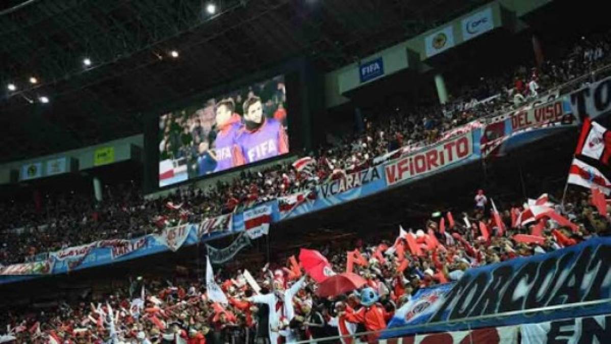 La fiesta 'Millonaria' no faltó en Japón. River sucumbió pero su afición nunca dejó de cantar.