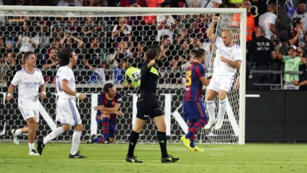 Pedro Munitis festejando el gol del empate del Real Madrid.
