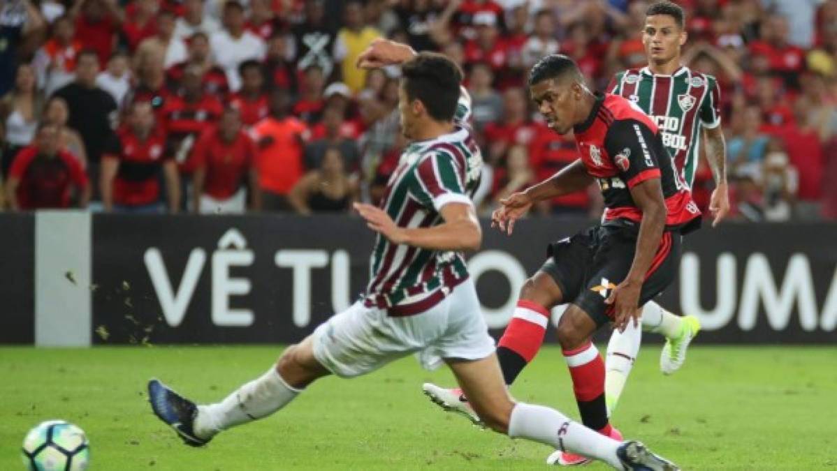 Flamengo vs Fluminense - Es la gran rivalidad histórica de Maracaná, aunque ha perdido fuerza en los últimos 20 años en favor del Flamengo-Vasco. El Fluminense está asociado a la burguesía carioca y el Flamengo, que tiene la mayor afición de Brasil, representa a la clase obrera.