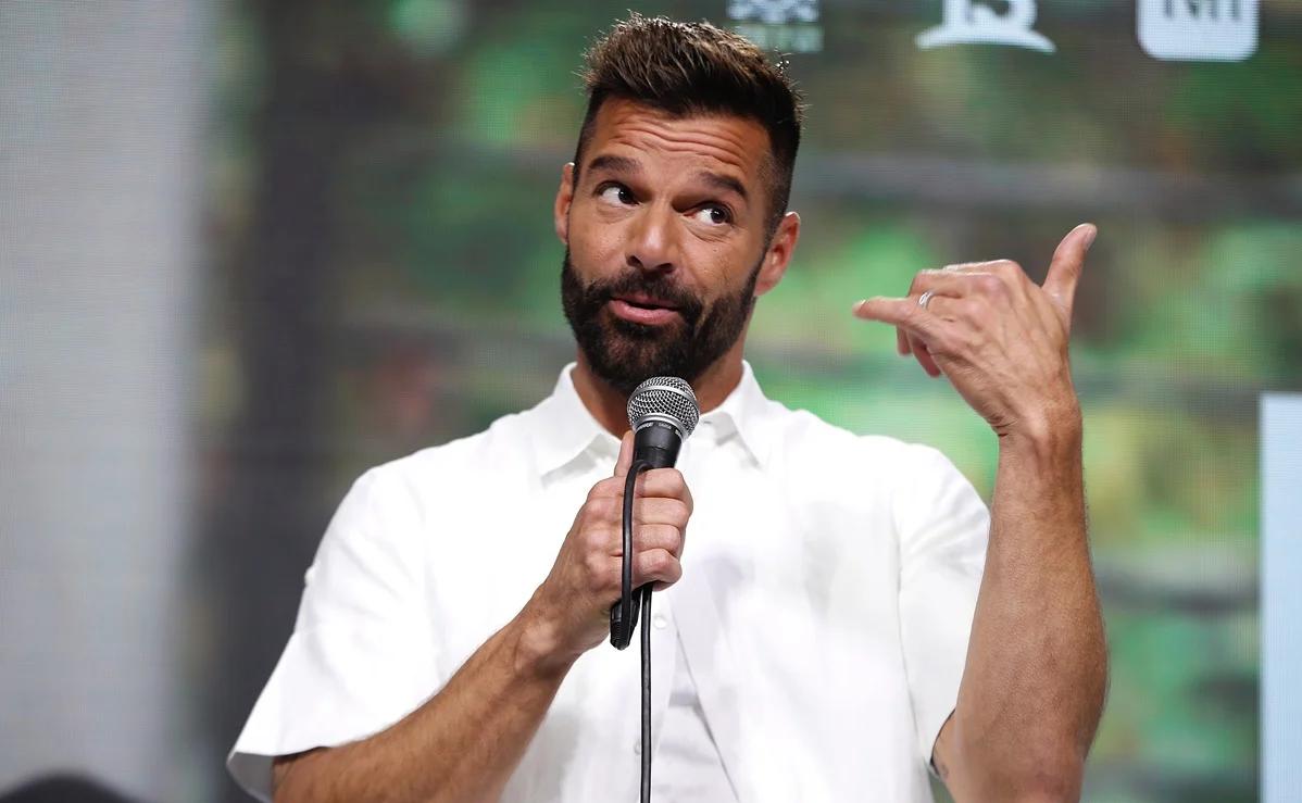 ¡Irreconocible! Ricky Martin sorprende con su aspecto