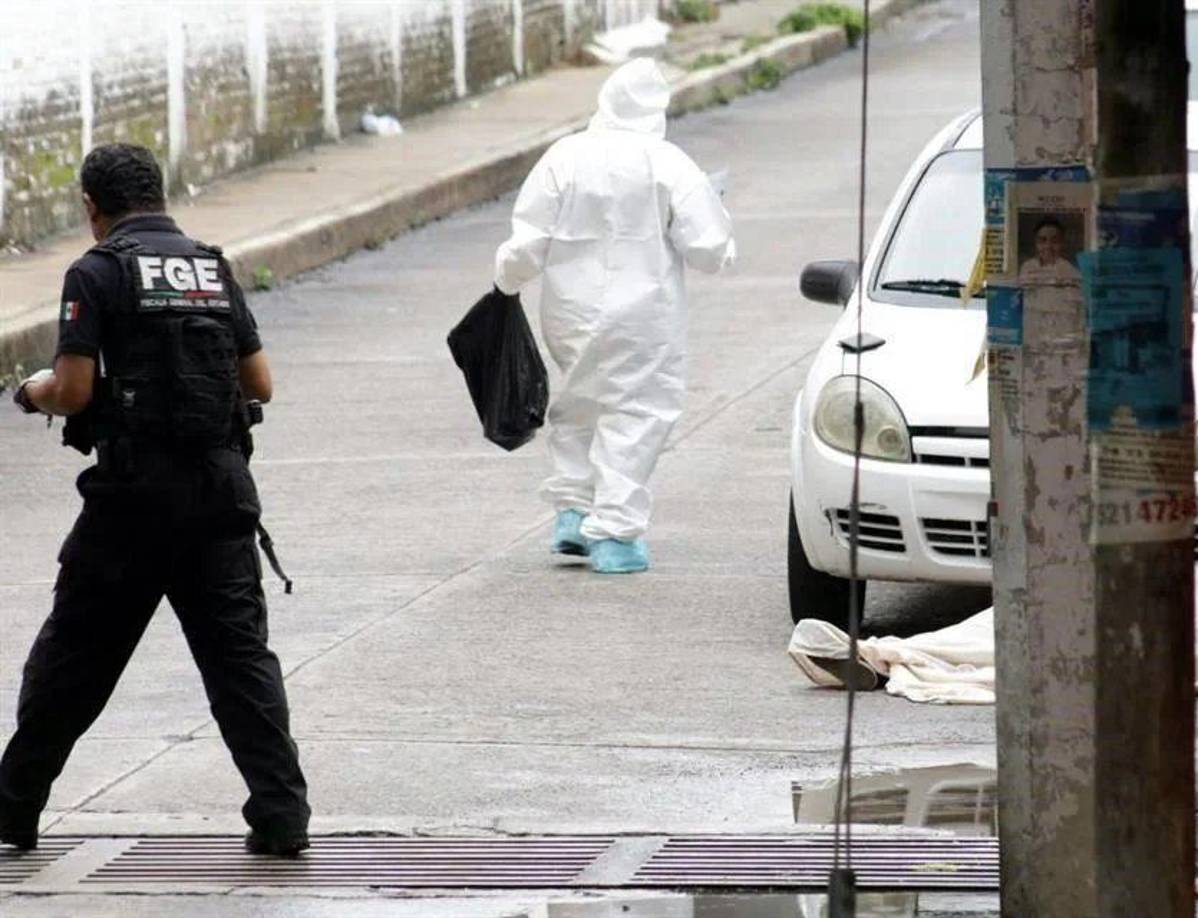 Según la Subsecretaría de Seguridad Pública de México, seis de las víctimas, que fueron asesinadas a tiros, portaban identificaciones de Guatemala.