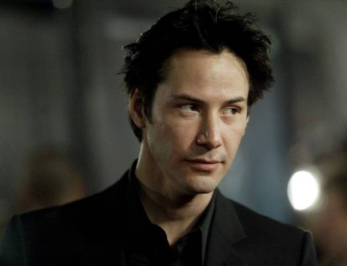 La situación de su hermana conmovió tanto a Keanu. que decidió donar las ganancias de Matrix a hospitales donde se atienden pacientes de cáncer, a estudios científicos y otras obras benéficas.”El dinero es lo último que necesito”, confesó. “Podría vivir los próximos siglos con lo que ya he ganado”.
