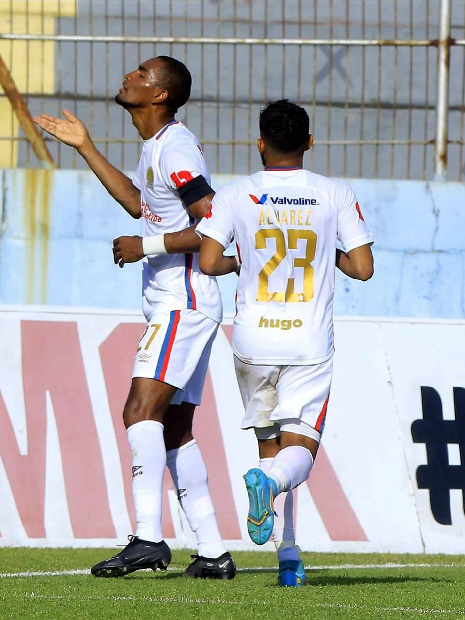 Así vivimos el triunfo de Olimpia sobre Victoria en la Jornada 9